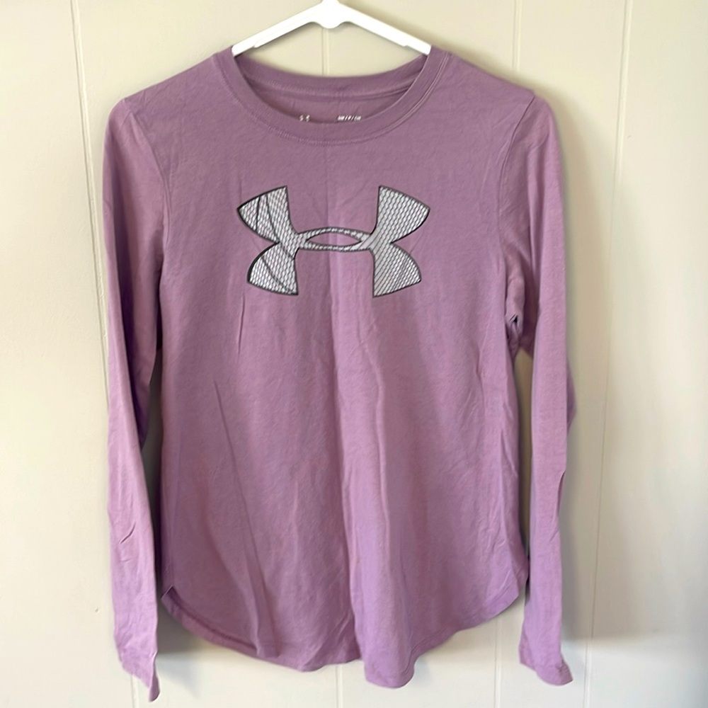 Women’s under armour long sleeve T-shirt